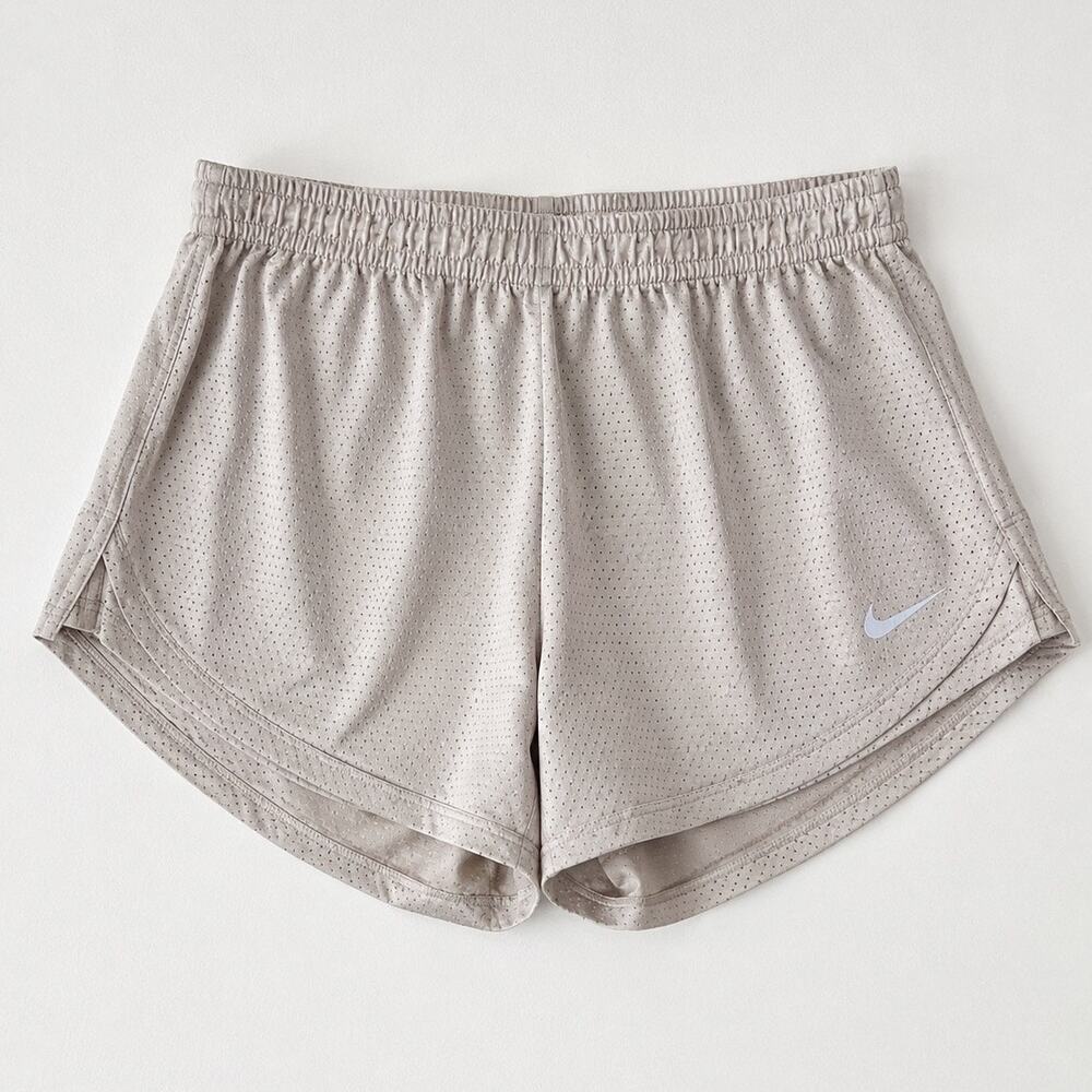 Nike Dri-FIT Women’s Running Shorts Beige Cream Athletic Activewear Size Medium